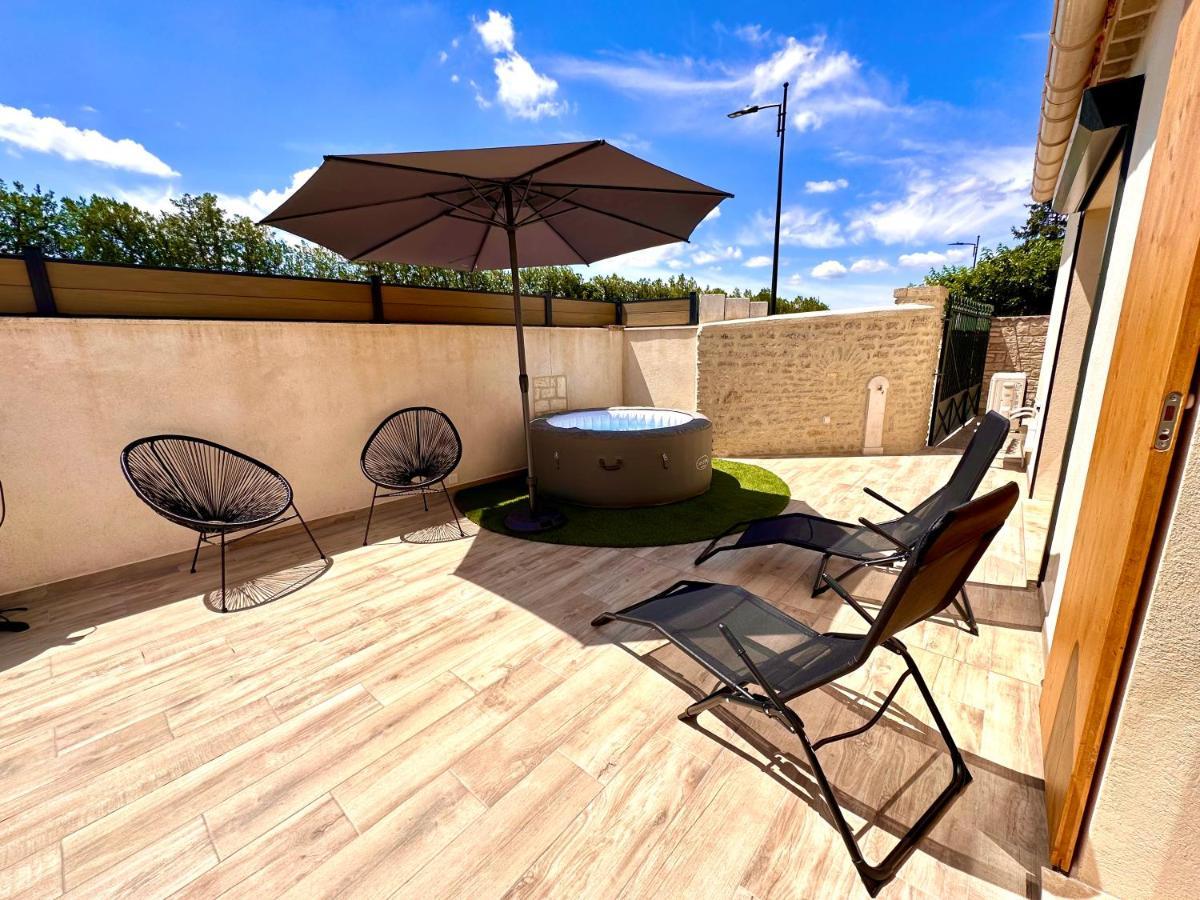 Maison De Charme Avec Jacuzzi Molleges Exterior photo
